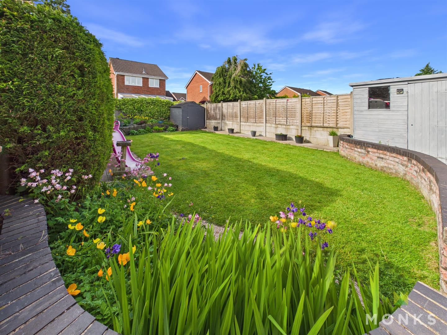 9 Whitfield Close, Oswestry, SY11 2XP For Sale